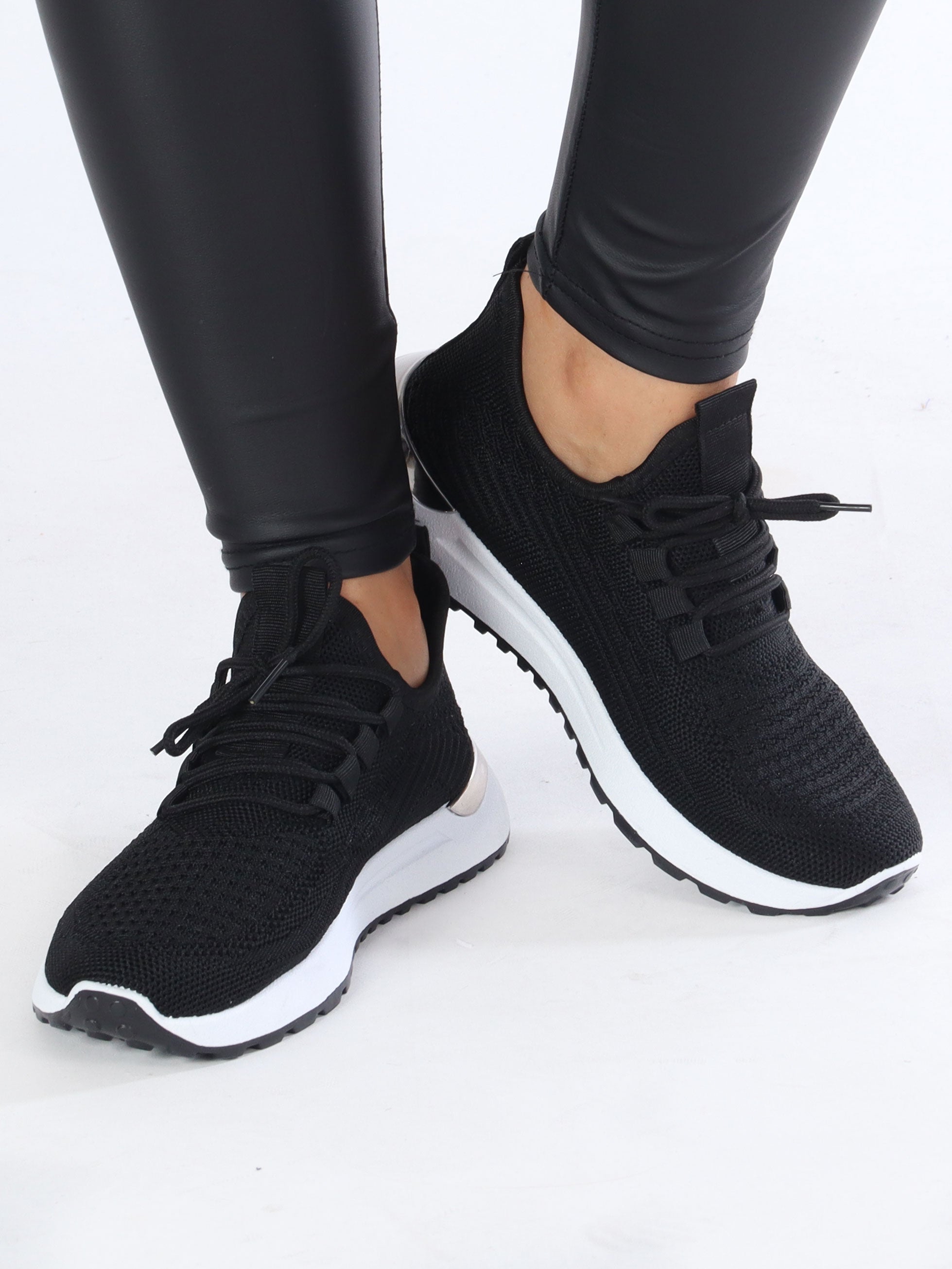 Arjana - Sokkesneakers med hvid sål